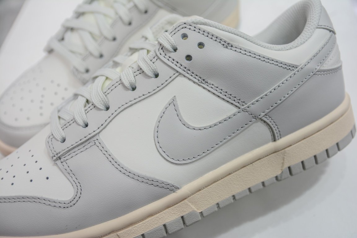 320 【天花板级别】 全新Nike Dunk Low “Light Bon” 骨白 DD1391-107