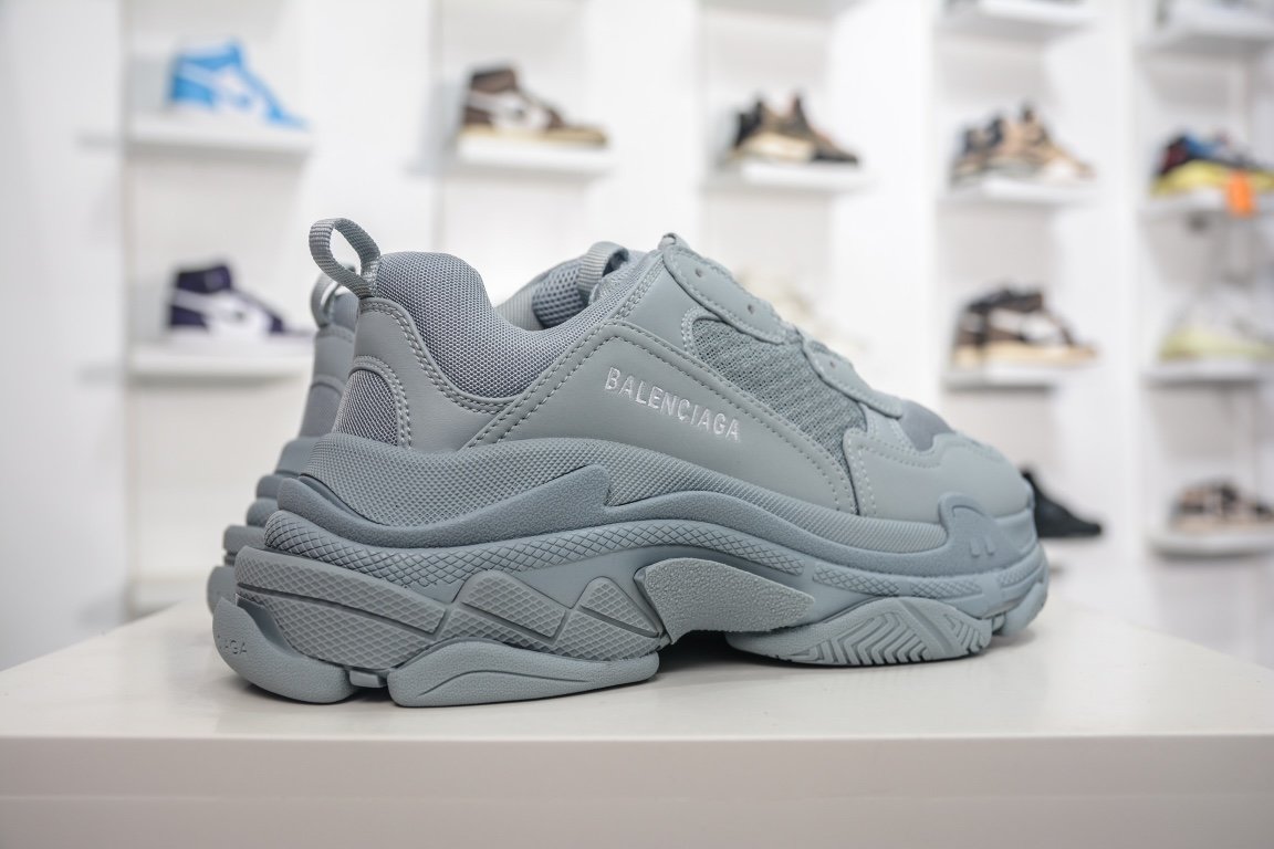 380 【运费超重】  Balenciaga Triple S 巴黎世家