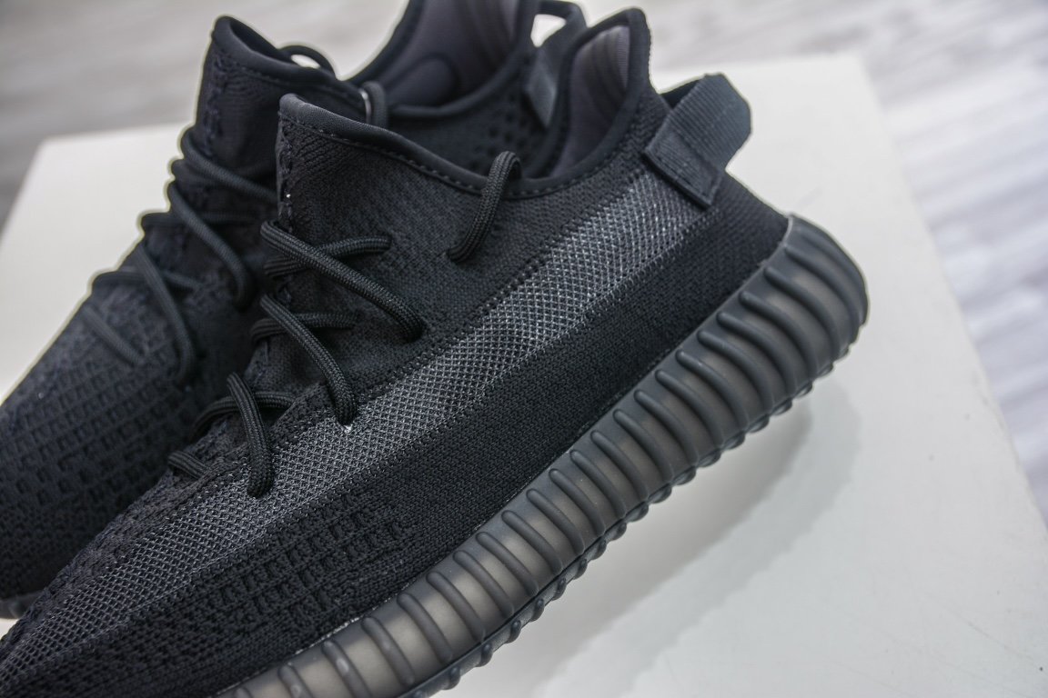 190 Adidas Yeezy Boost 350V2 黑武士HQ4540