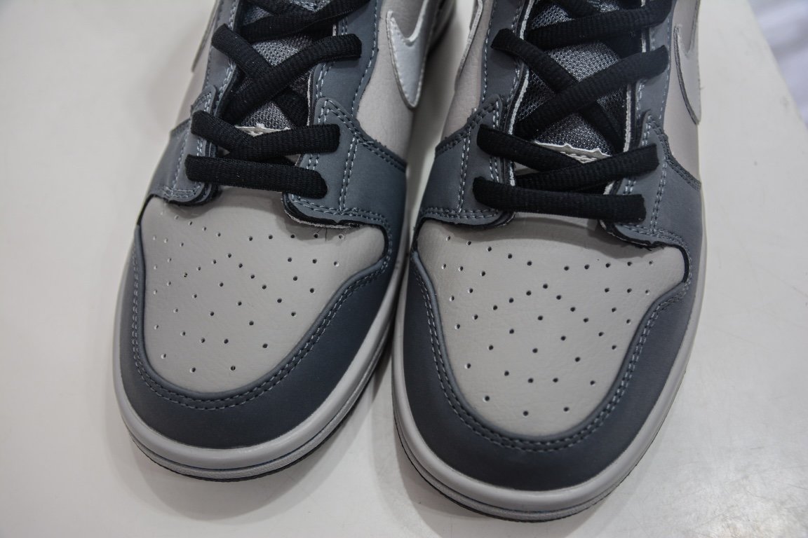 260 Nike Dunk SB High "Medium Grey" 燧石灰DJ9800