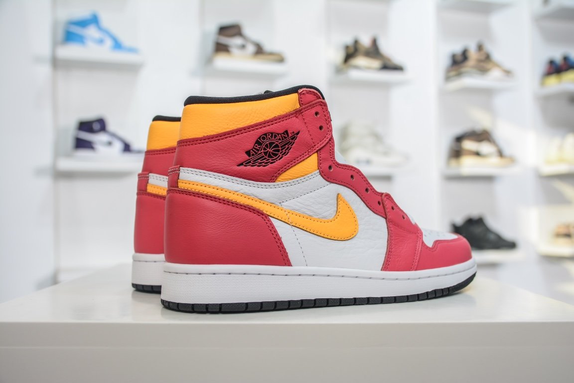 260 Air Jordan 1 High OG "Light Fusion Red" AJ1 高帮 白黄粉 555088-603