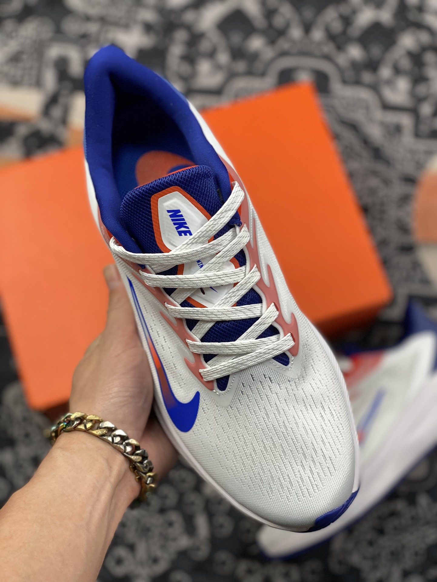 200 Nike Air Zoom Winflo 7代 网面透气 训练跑步鞋DN4242-141