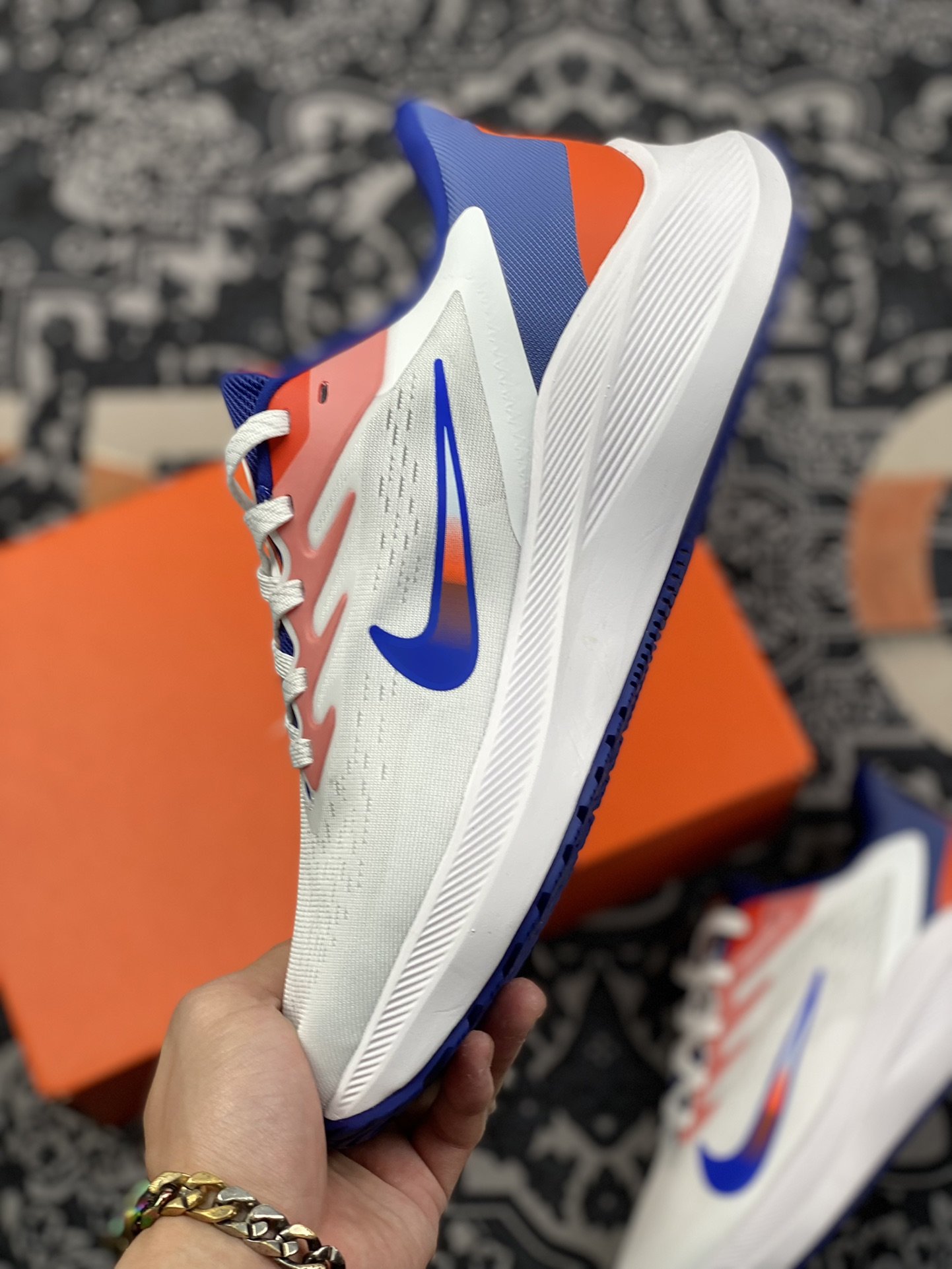 200 Nike Air Zoom Winflo 7代 网面透气 训练跑步鞋DN4242-141