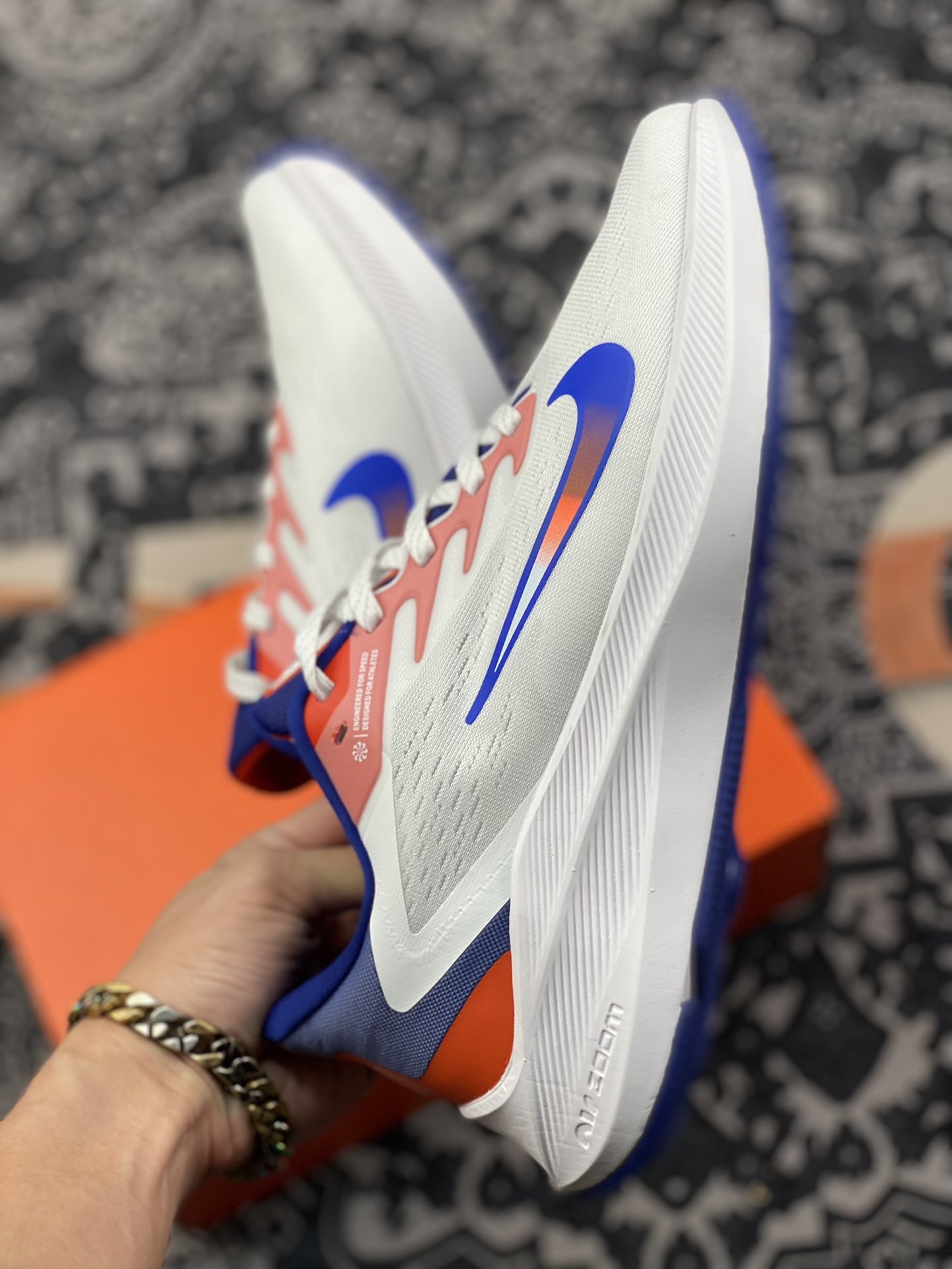 200 Nike Air Zoom Winflo 7代 网面透气 训练跑步鞋DN4242-141