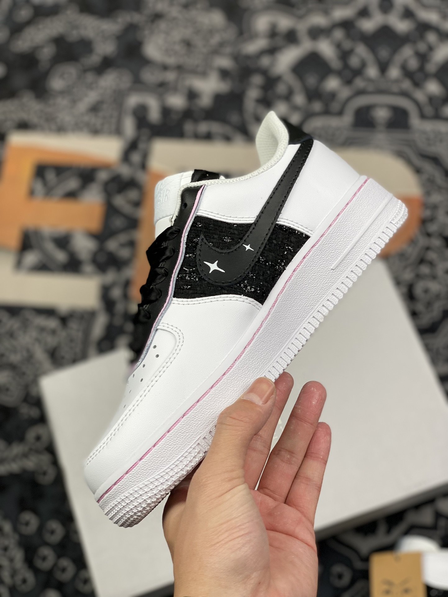 220 Air Force 1’07 Low 小香风白黑粉 DD8959-100