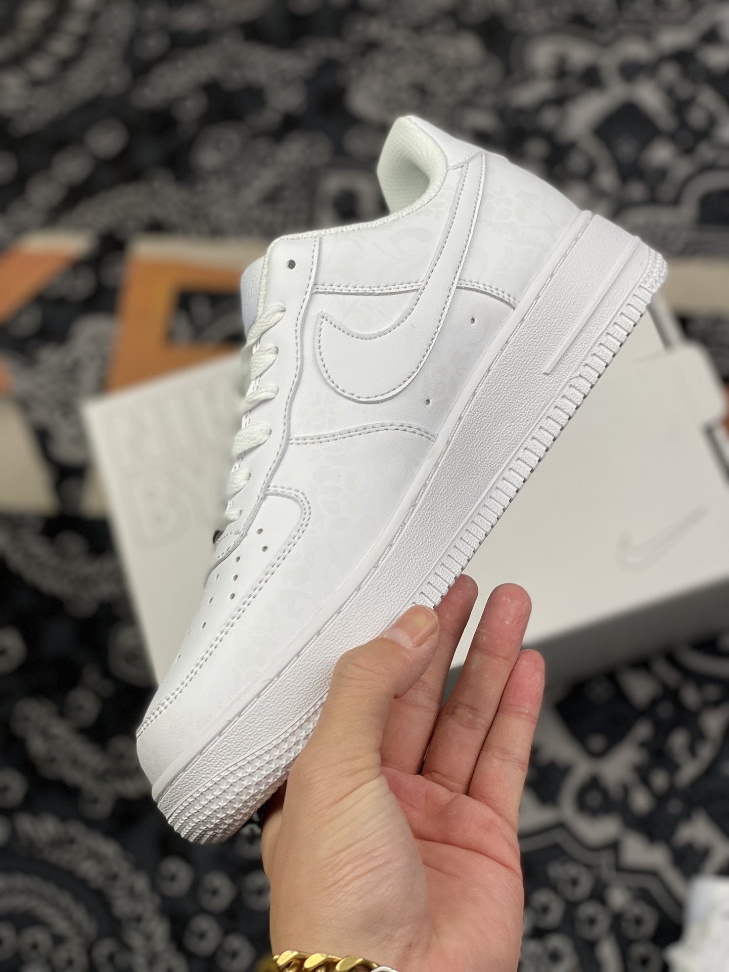 220 Air Force 1’07 Low 温变 紫外线CW2288-115