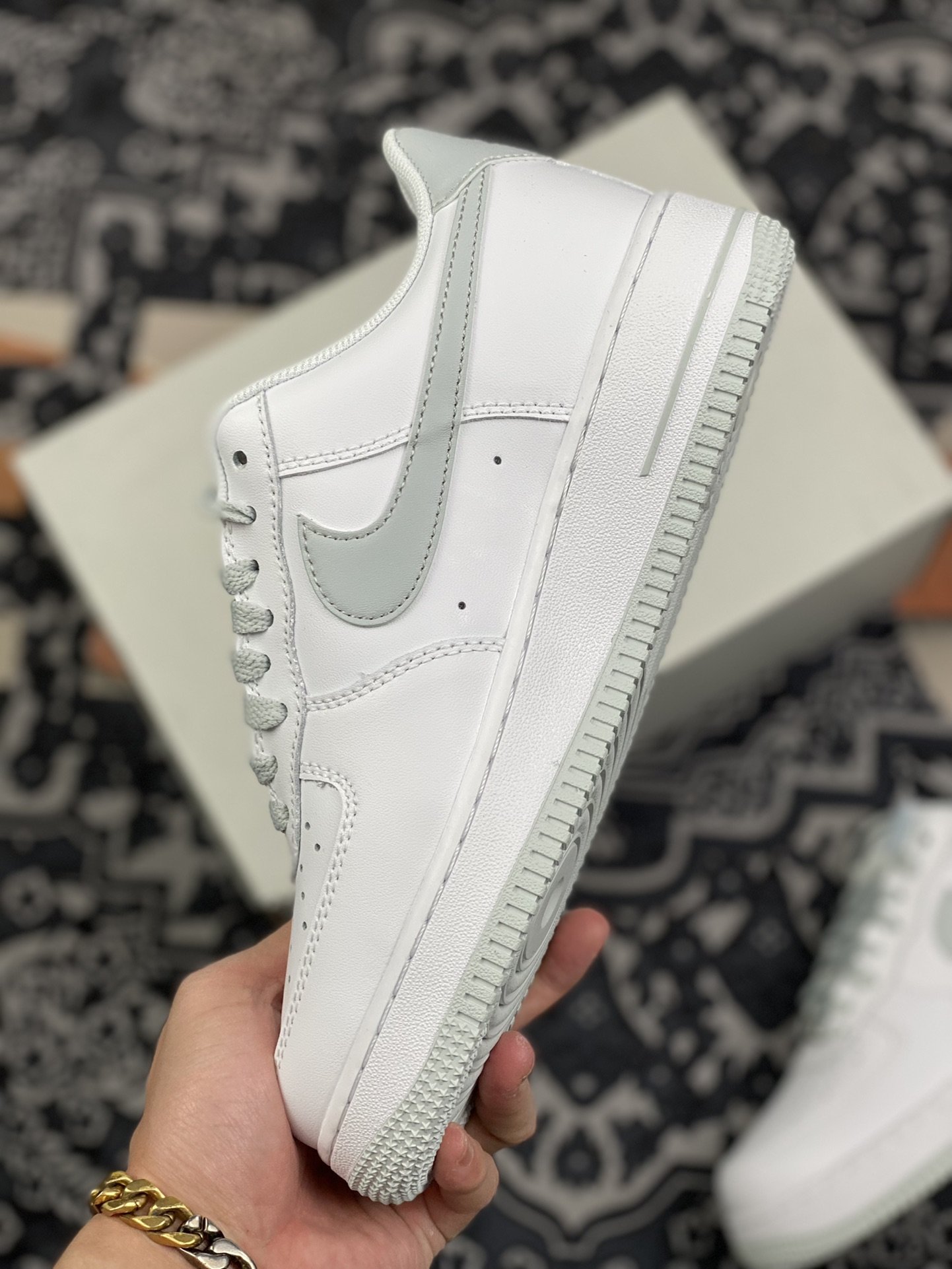 200 Nike Air Force 1 空军一号 白灰二代 DH7561-103