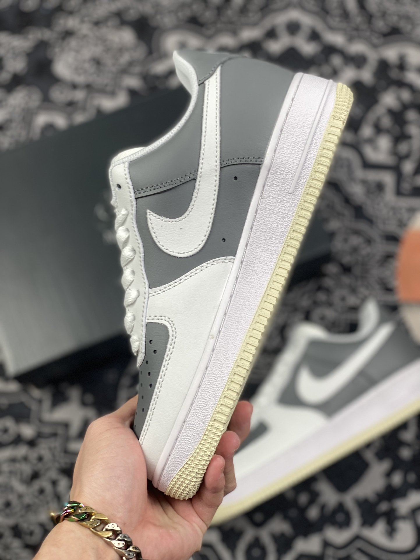 200 Nike Air Force 1 空军一号 白碳灰CW2288-119