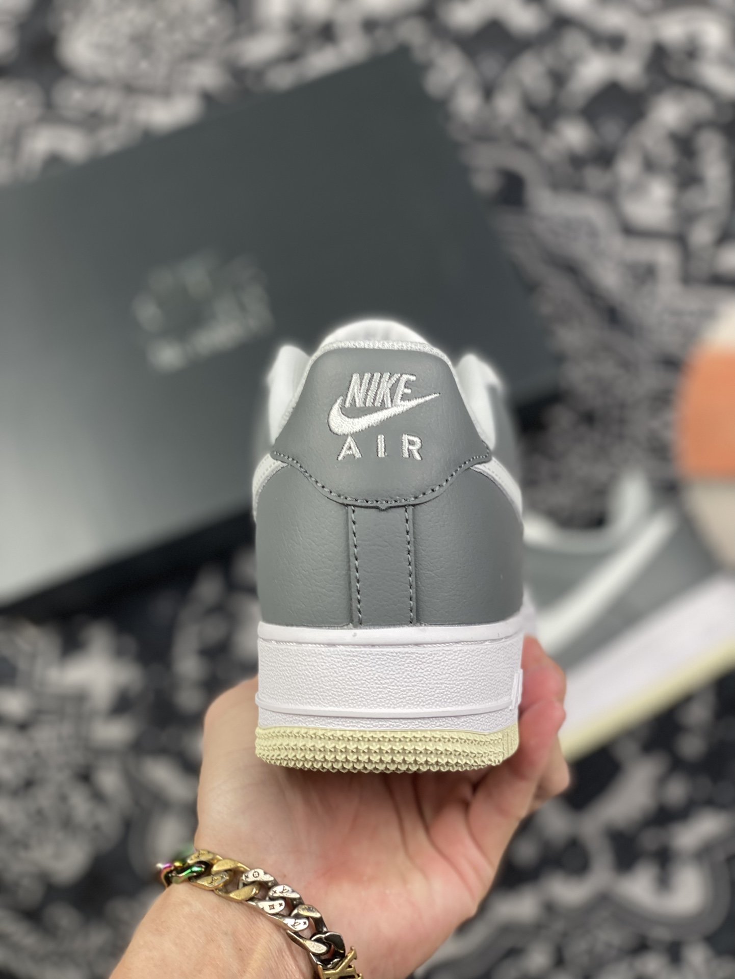 200 Nike Air Force 1 空军一号 白碳灰CW2288-119