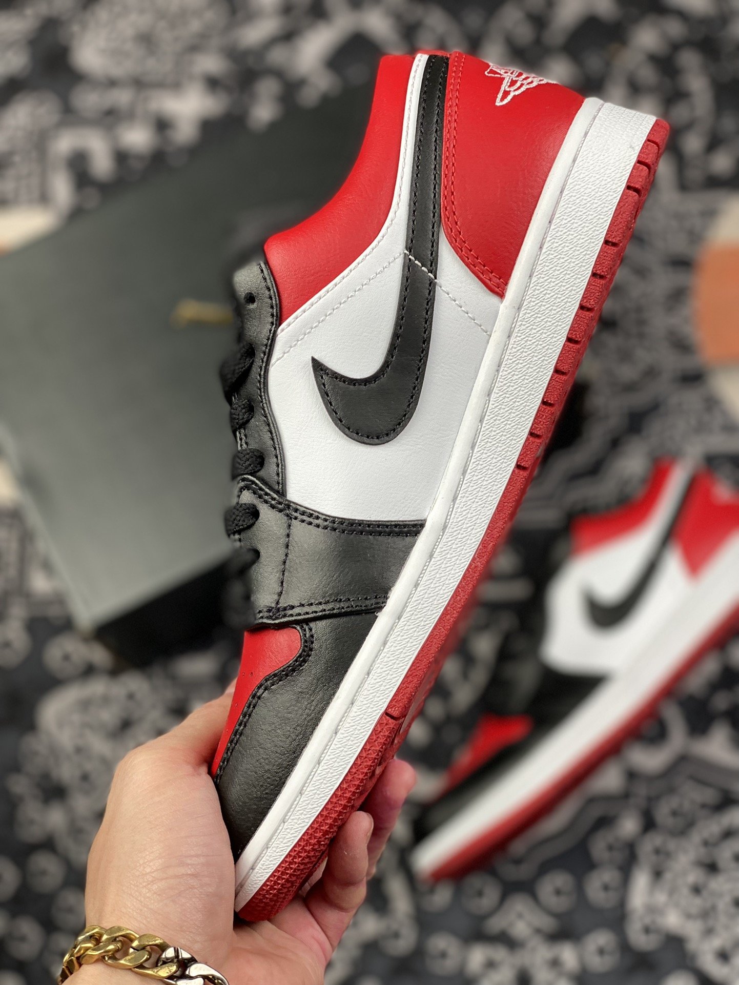 240 Air Jordan 1 Low “Black Toe” 黑脚趾 Low系列出售553558-116