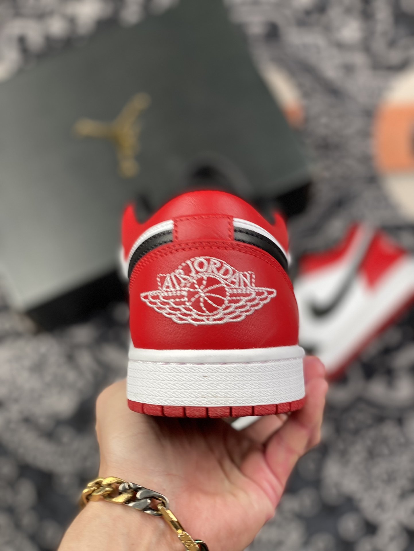 240 Air Jordan 1 Low “Black Toe” 黑脚趾 Low系列出售553558-116