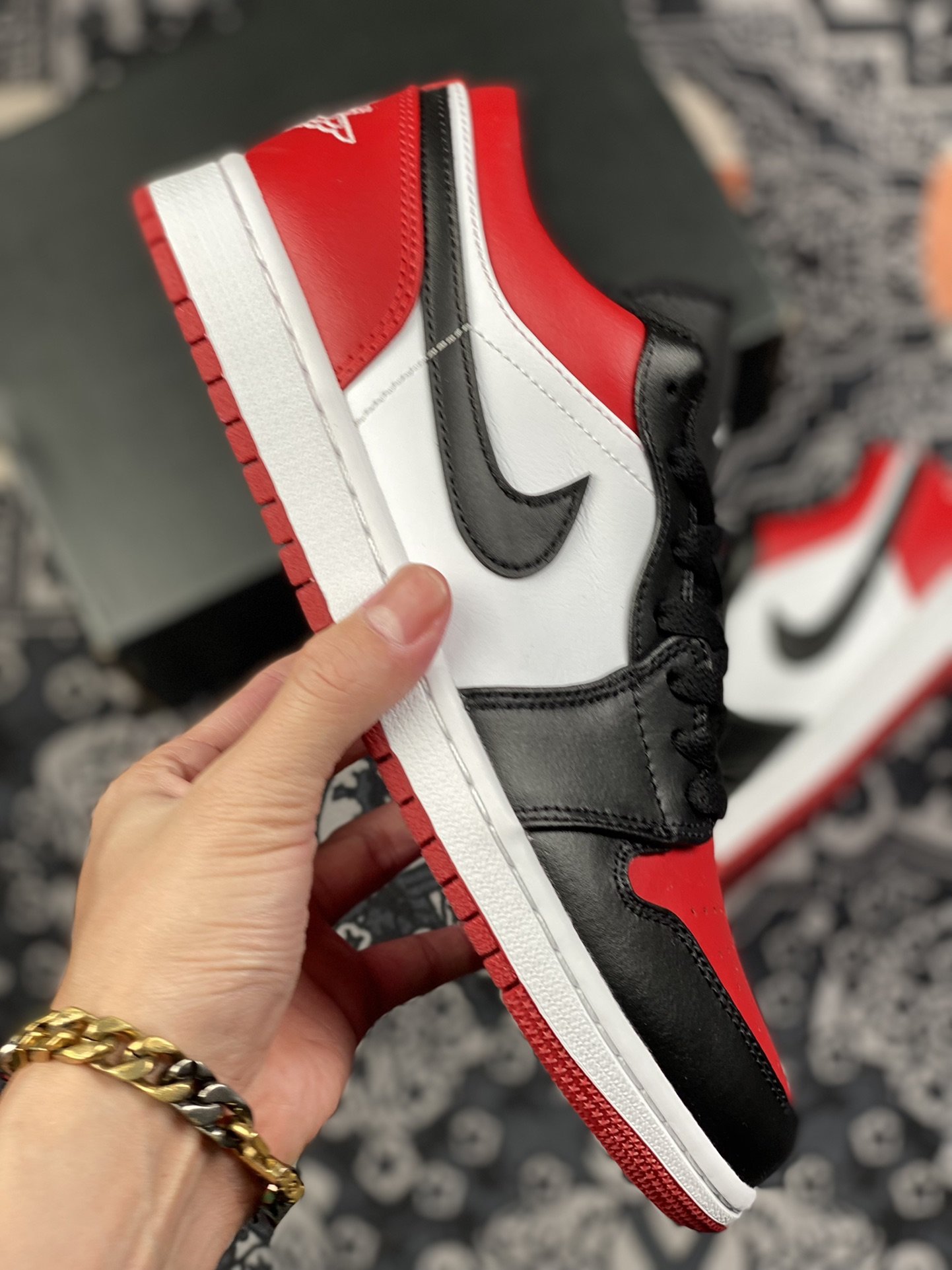 240 Air Jordan 1 Low “Black Toe” 黑脚趾 Low系列出售553558-116