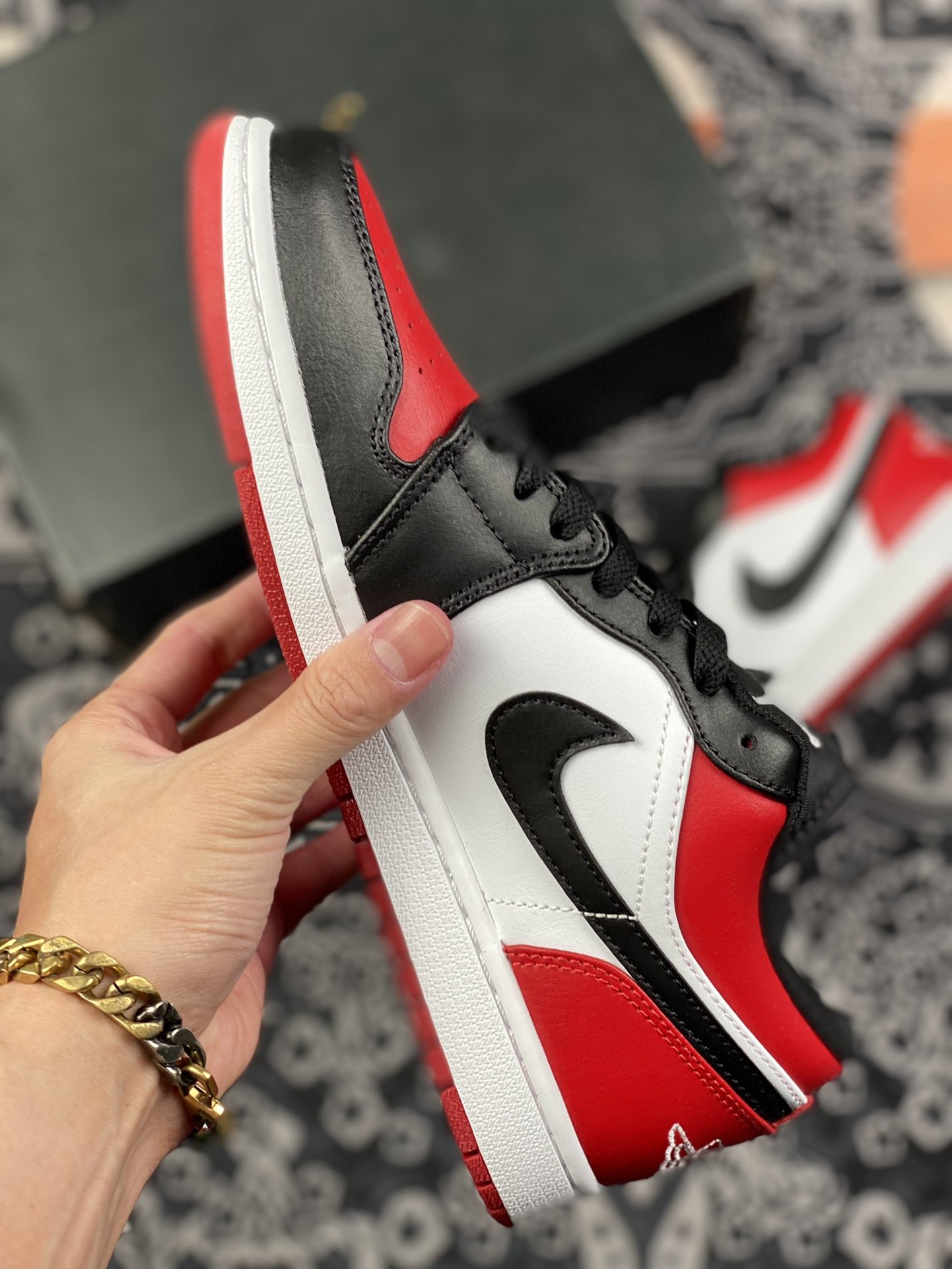 240 Air Jordan 1 Low “Black Toe” 黑脚趾 Low系列出售553558-116