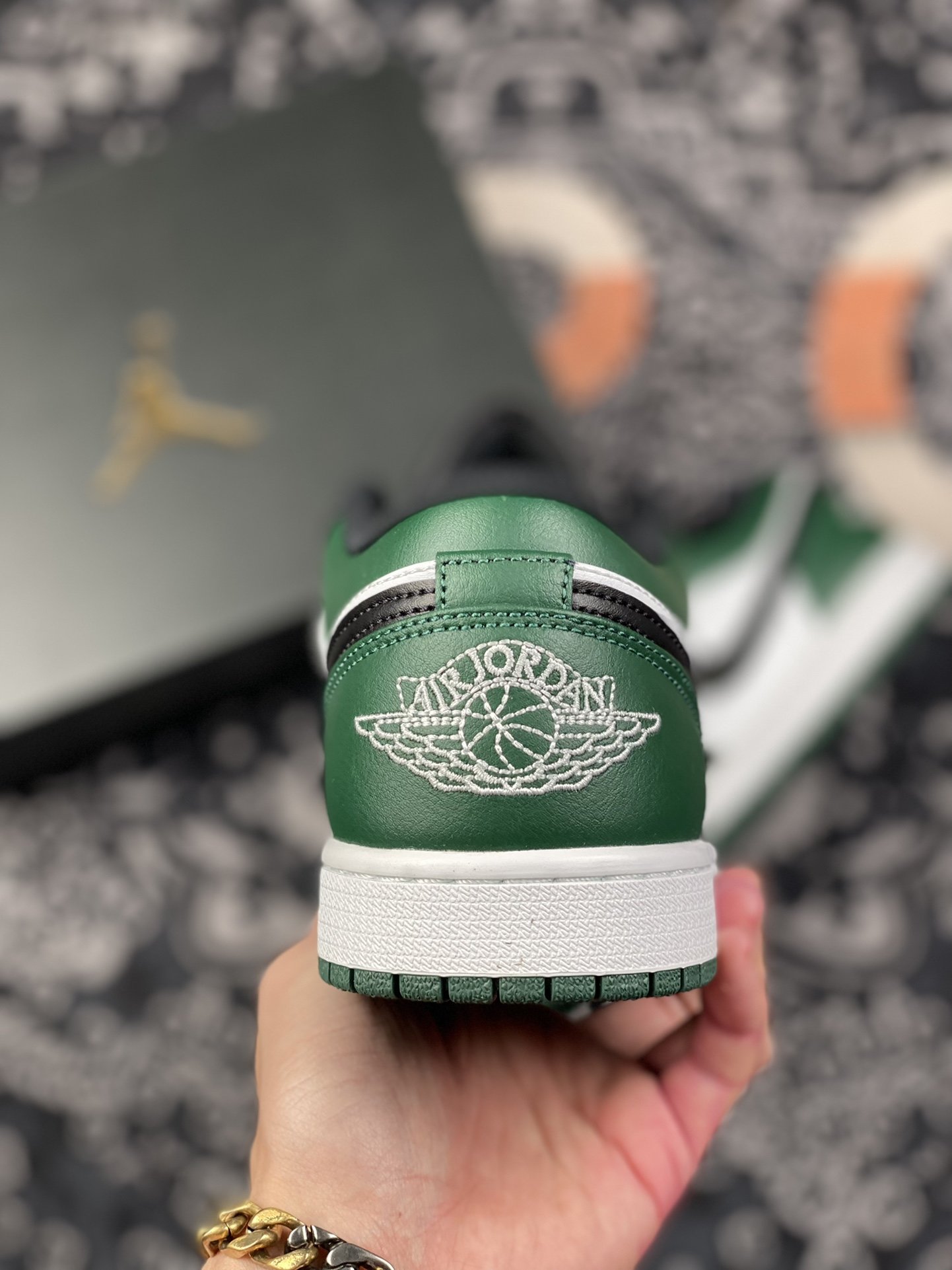 240 新版升级 Air Jordan 1 Low 黑绿脚趾 Low系列出售553558-113