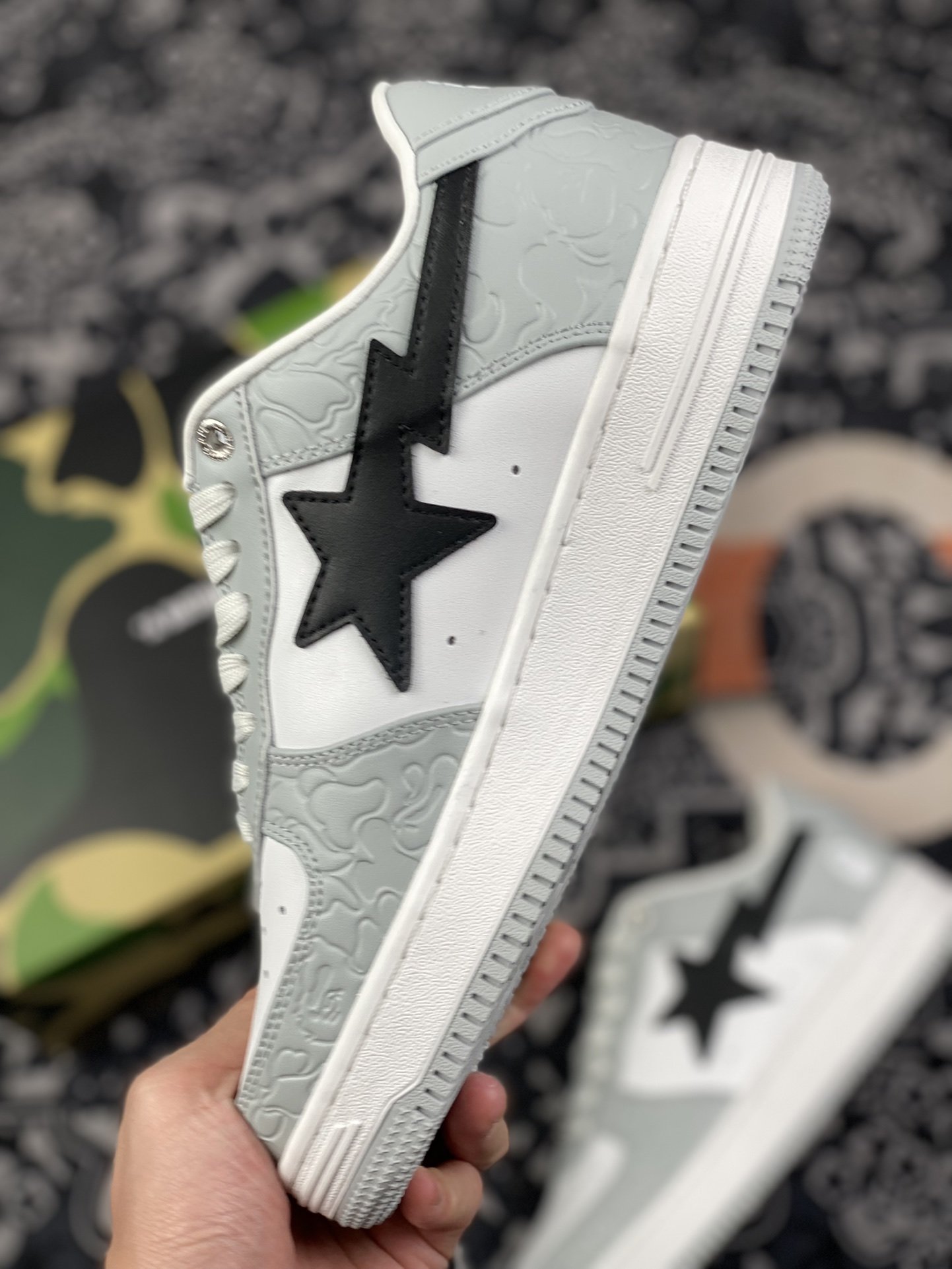 360 潮流教父nigo品牌 王源同款 Bape Sta “Tokyo” 黑灰白经典百搭休闲运动板鞋 OZXSH191002MH