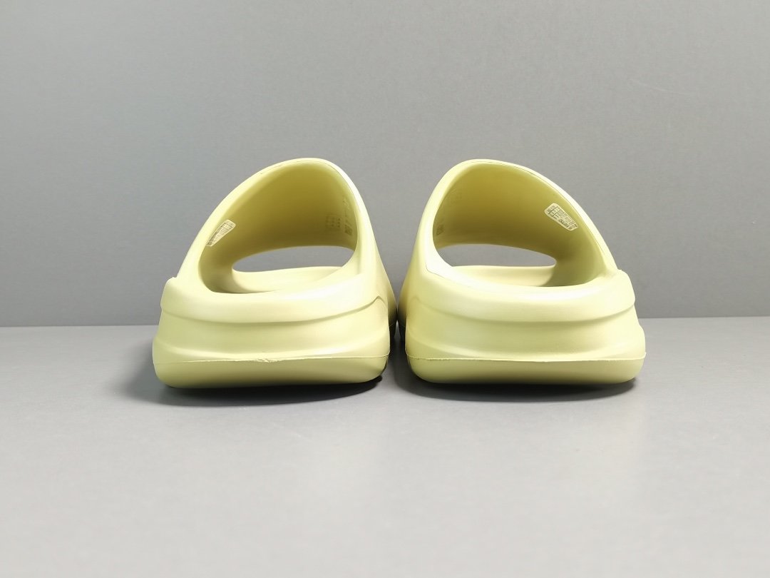 绿色 adidas originals Yeezy Slide ＂Resin＂潮流百搭 休闲潮流拖鞋GZ5551