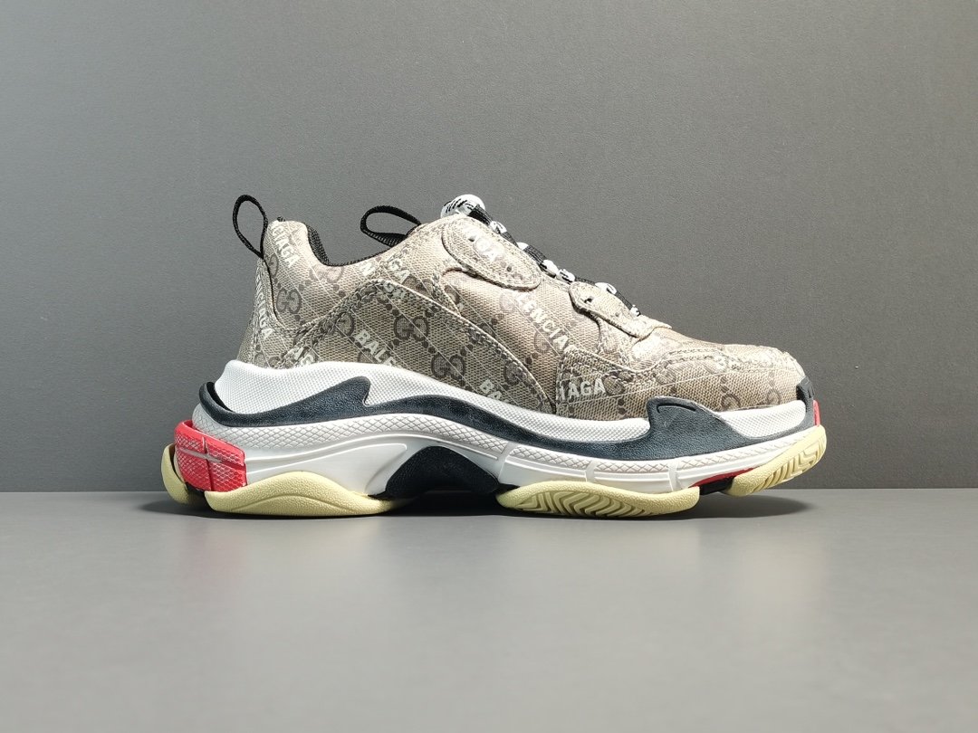 棕色 国产版 Balenciaga Tripe-S 巴黎世家复古老爹鞋677192