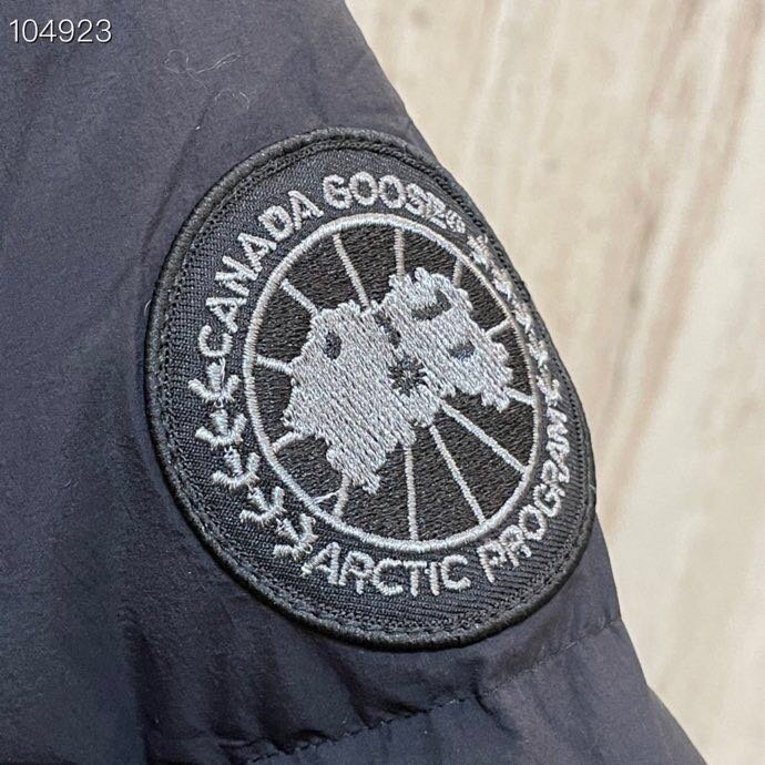 黑色 欧阳娜娜同款 Canada Goose ventoux 黑标派克羽绒服