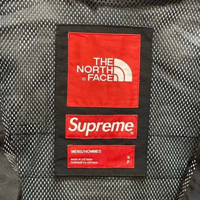 黑色 Supreme SS20 Week 13 × The North Face Cargo Jacket 北面联名冲锋衣