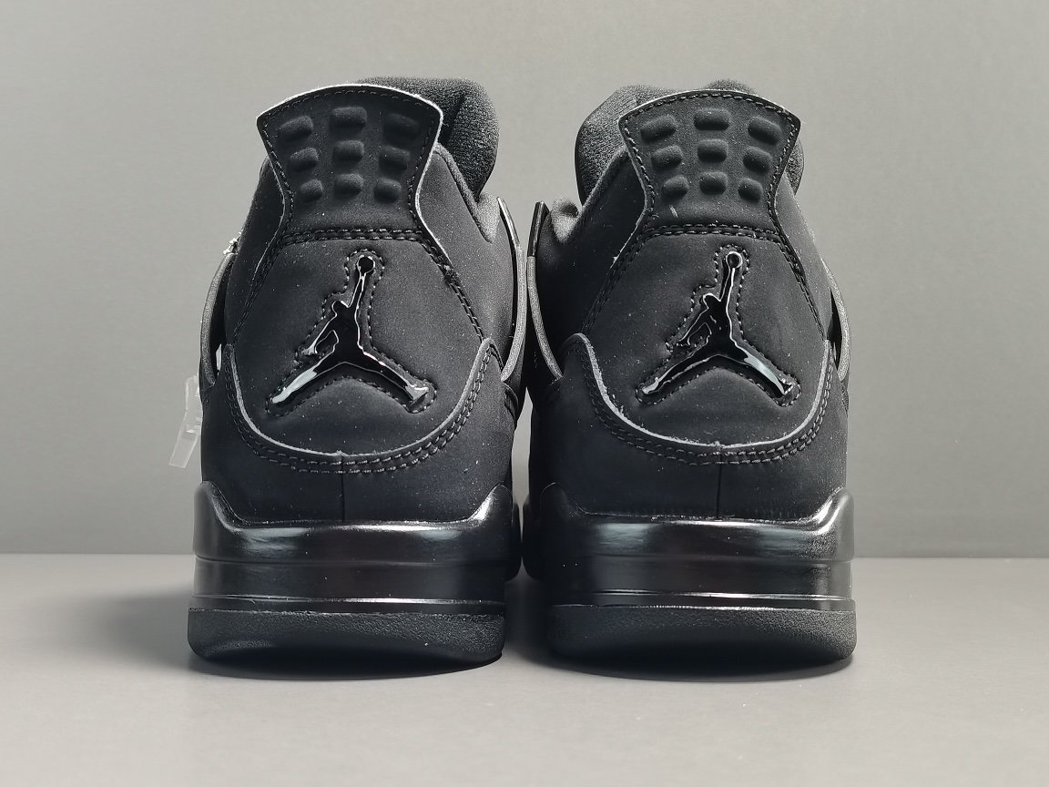 黑猫（2020版）Air Jordan 4 CU1110-010