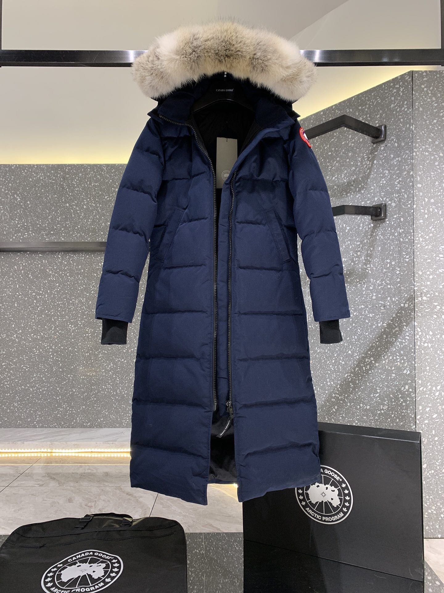 黑标白桦色 Canada Goose 加拿大鹅 Mystique parka长款女款羽绒服