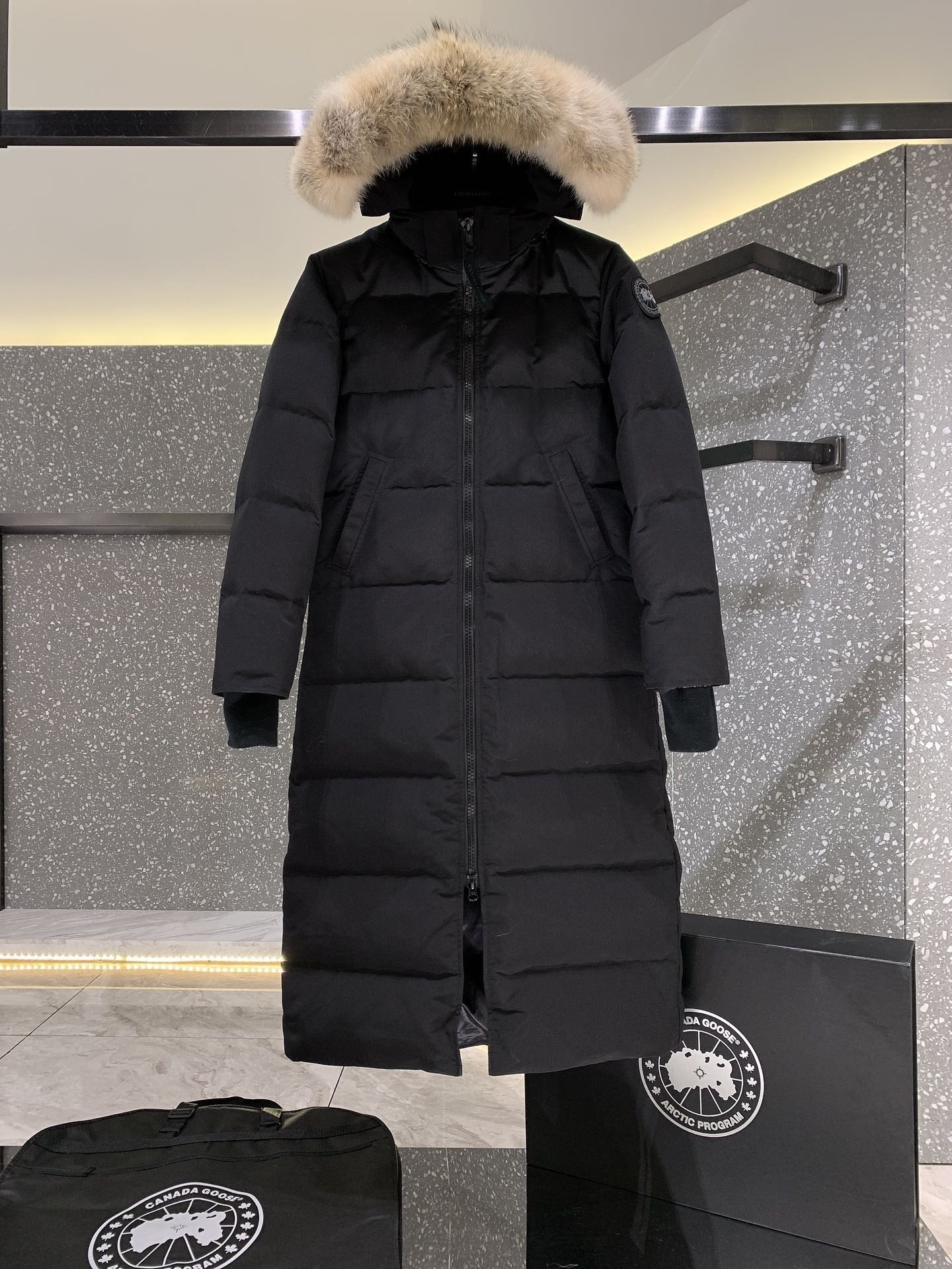 黑标白桦色 Canada Goose 加拿大鹅 Mystique parka长款女款羽绒服