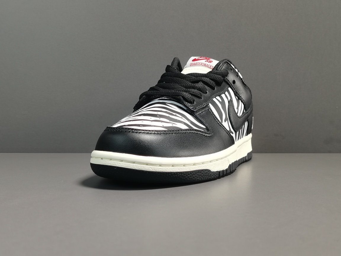 Quartersnacks x Nike SB Dunk Low＂Zebre＂DM3510-001