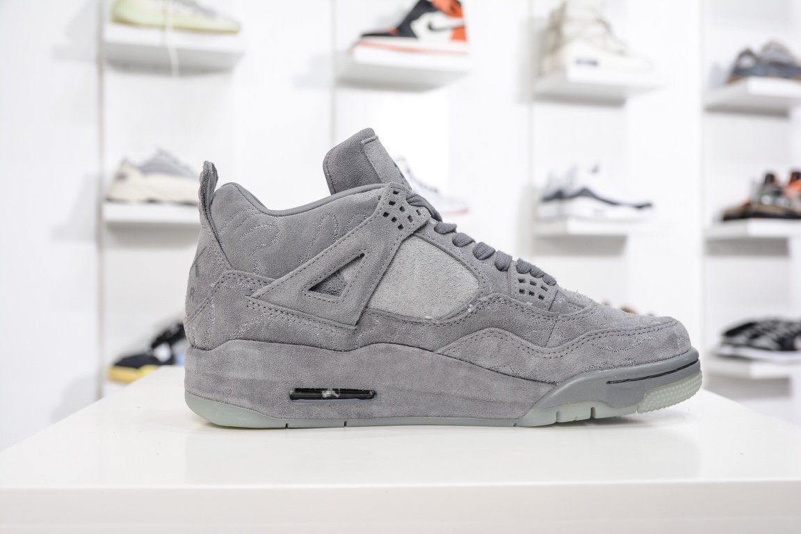 450 出货 市场最强四代Air Jordan 4 X Kaws 灰麂皮 930155-003