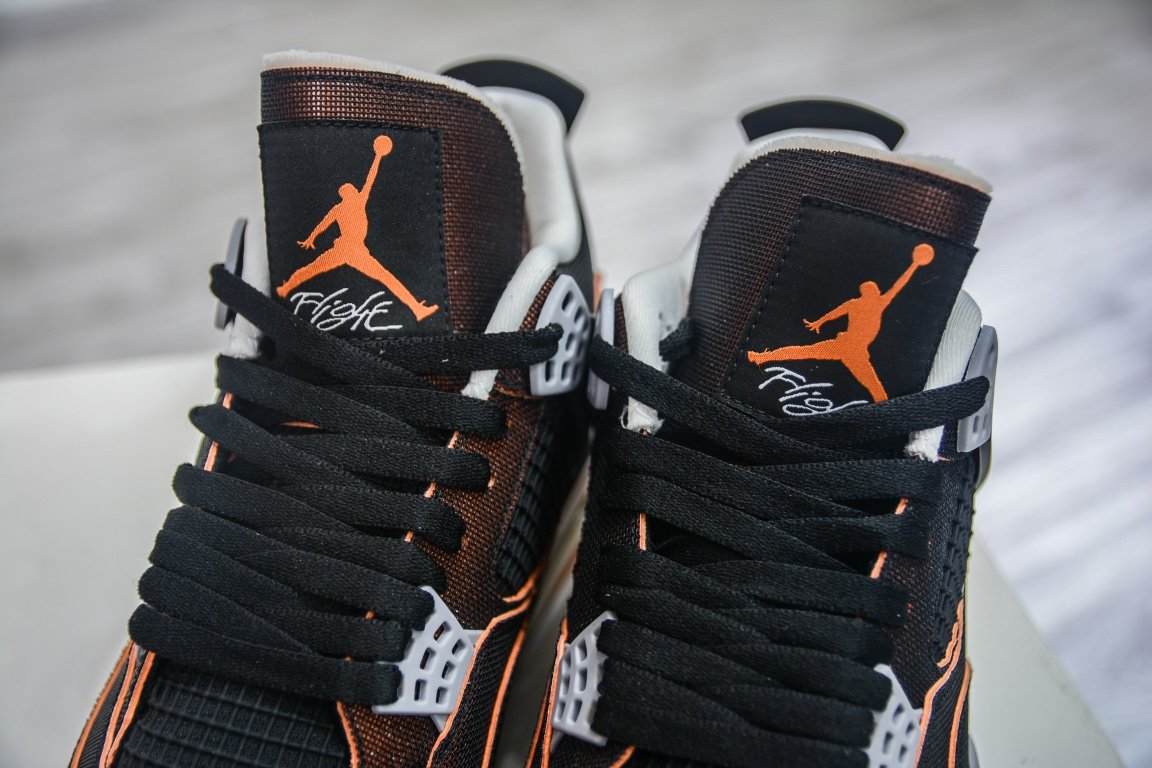 380 外贸版Air Jordan 4 Rerto SE“Starfish” 黑橙海星配色 CW7183-100