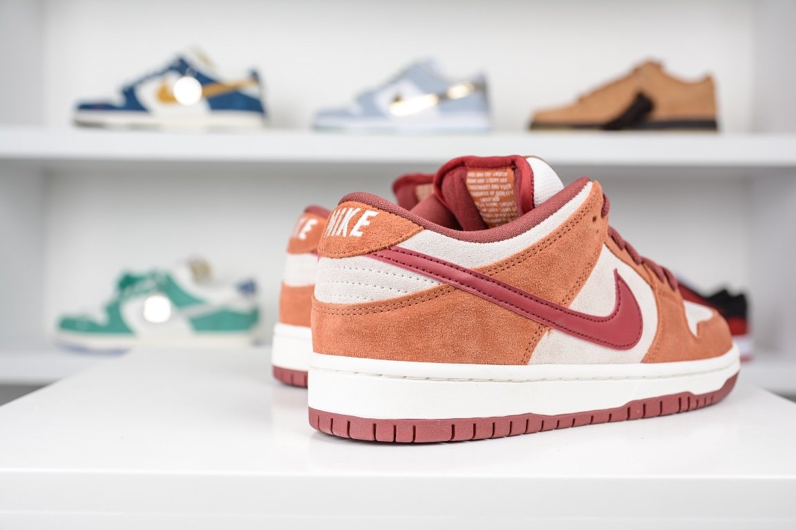 320  Nike SB Dunk Low Russet Cedar 王一博同款 BQ6817-202