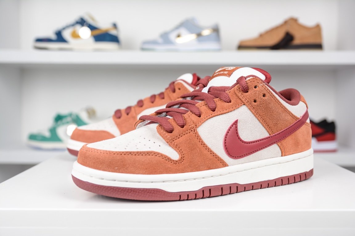 320  Nike SB Dunk Low Russet Cedar 王一博同款 BQ6817-202