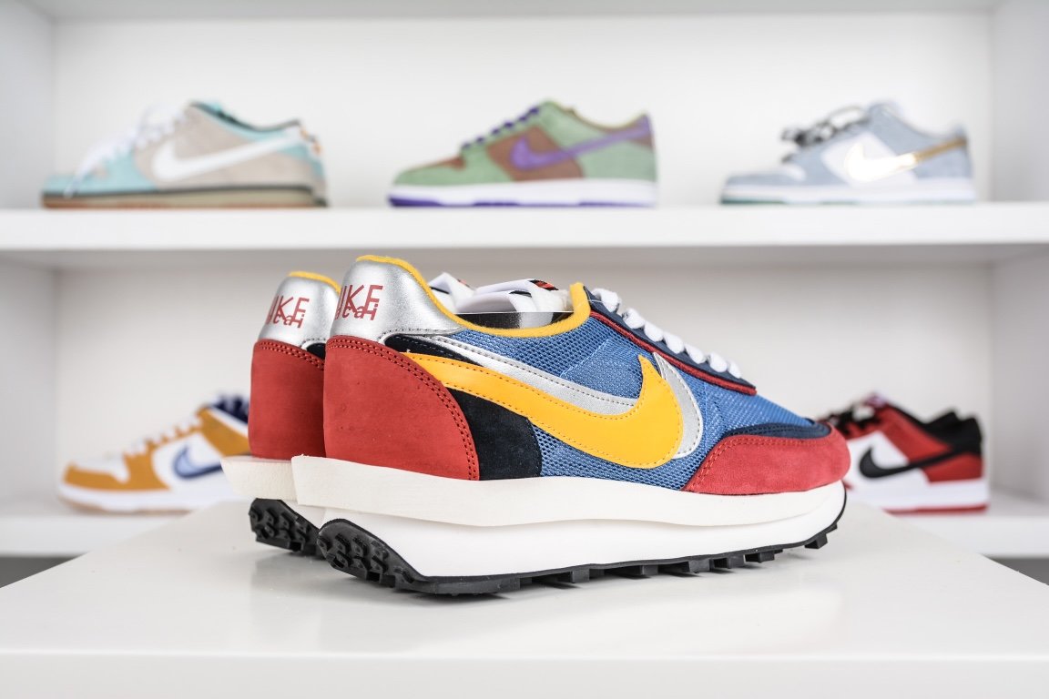 280 Sacai x Nike LVD Waffle Daybreak 联名解构走秀款 BV0073-400