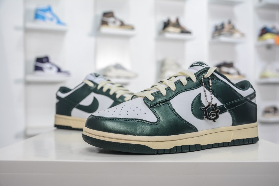 380 纯原 Nike Dunk Low "Vintage Green" 白绿做旧 DQ8580-100