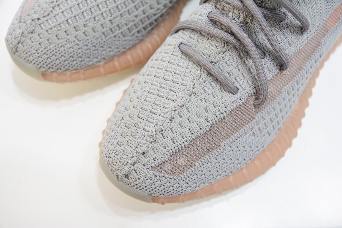 190 Adidas Yeezy Boost 350V2 “ Ture Form” 灰橙3.0 欧洲限定  EG7492