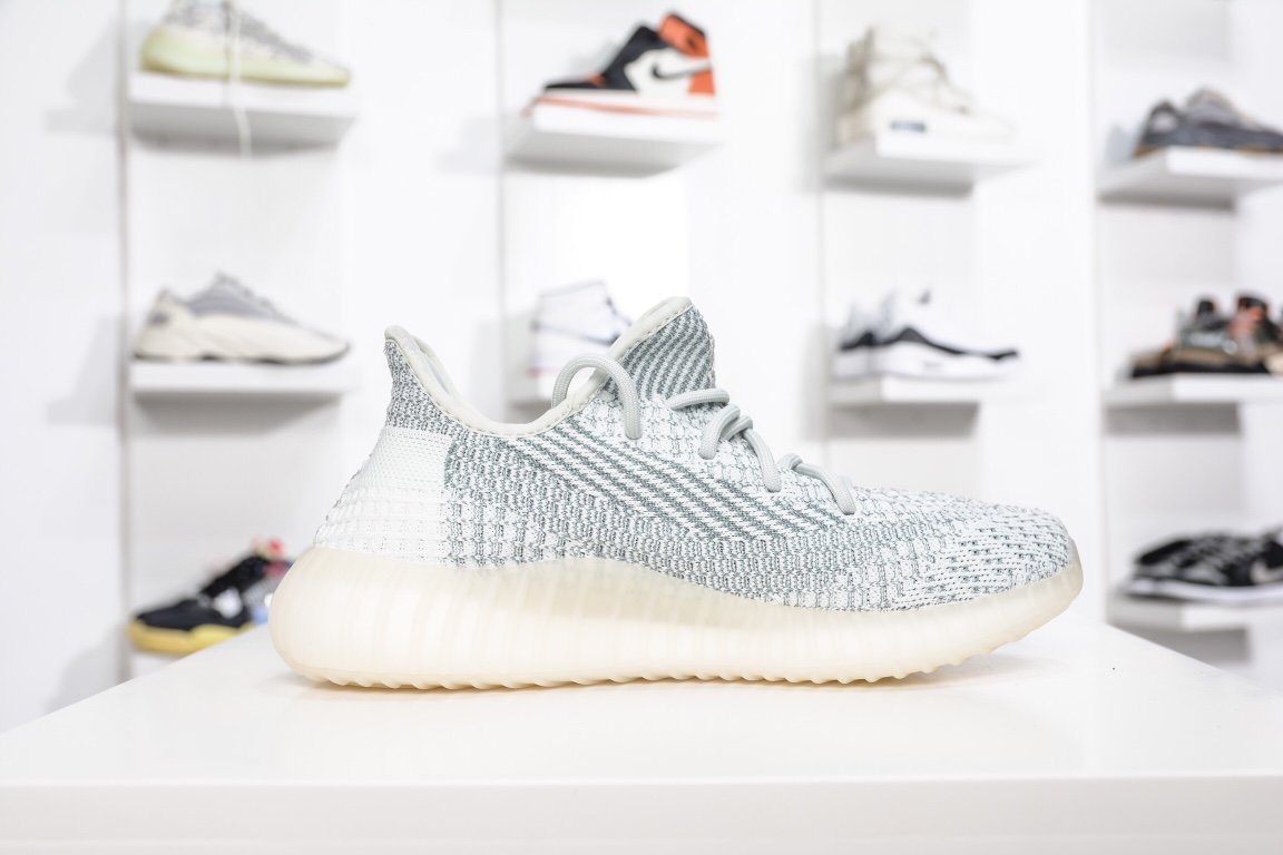 210 Adidas Yeezy Boost 350V2 Cloud White Reflective冰蓝满天星 FW5317