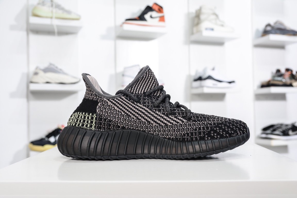 210 Adidas Yeezy Boost 350V2 Yecheil Reflective 黑红拼接满天星 FX4145