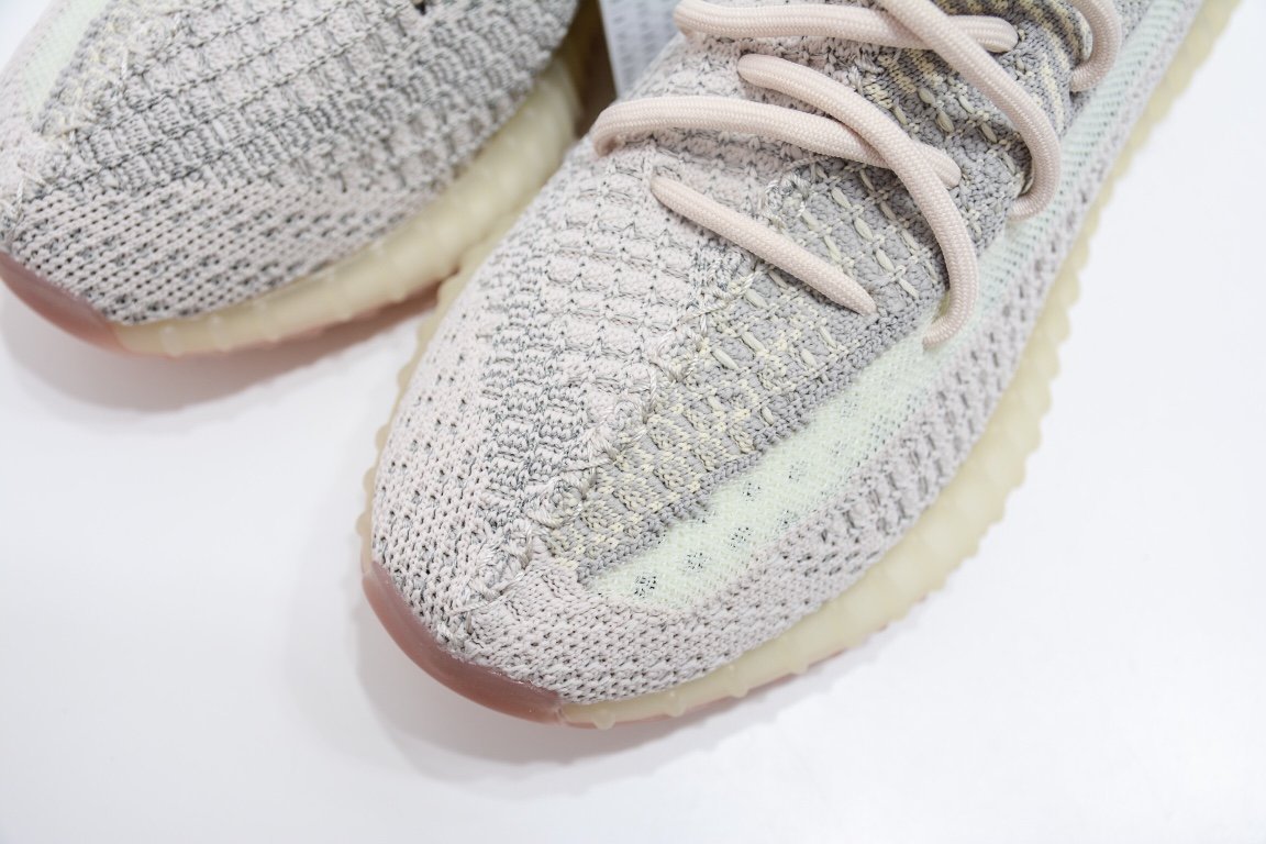 210 Adidas Yeezy Boost 350V2 天鹅白满天星FW5318