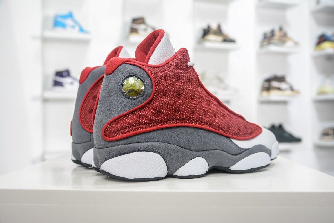 200 纯原级别福利特价 Air Jordan 13 白红