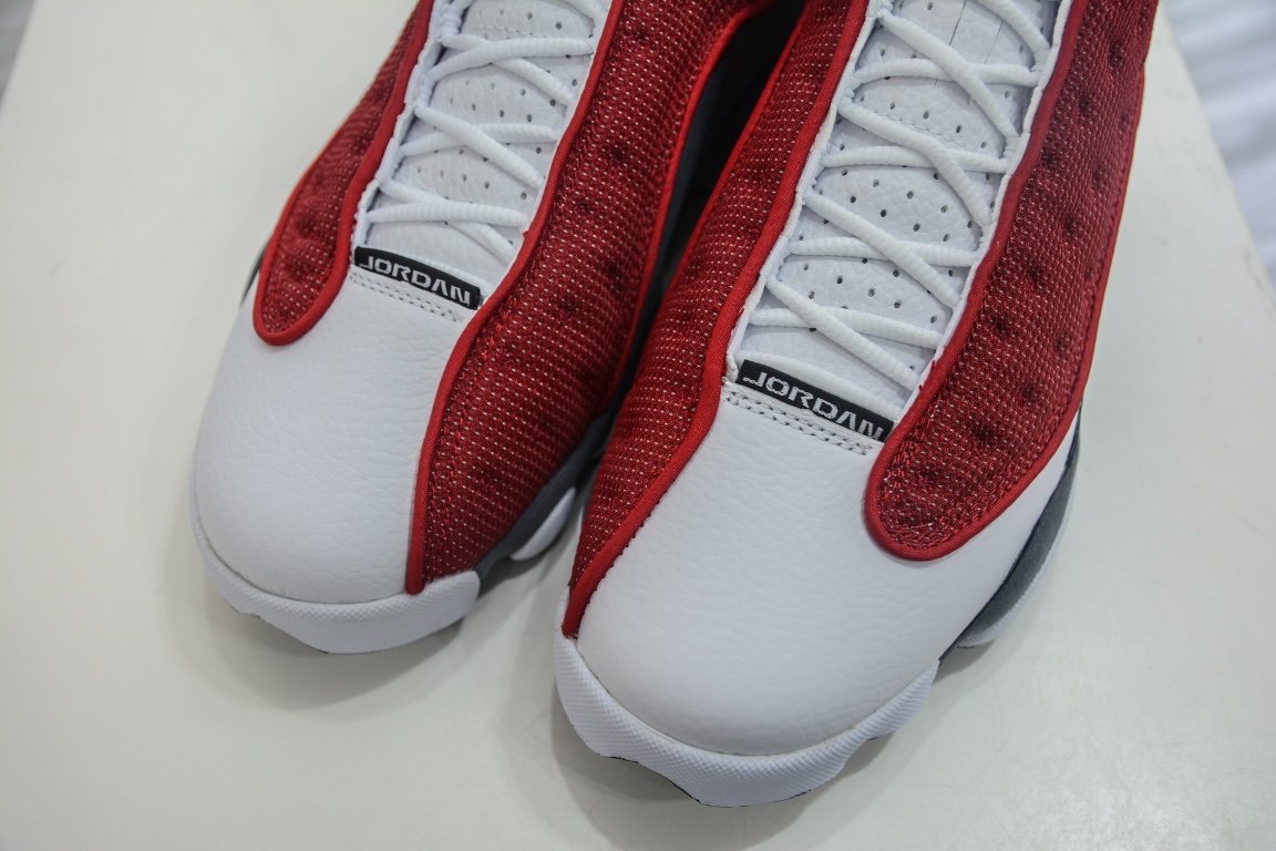 200 纯原级别福利特价 Air Jordan 13 白红