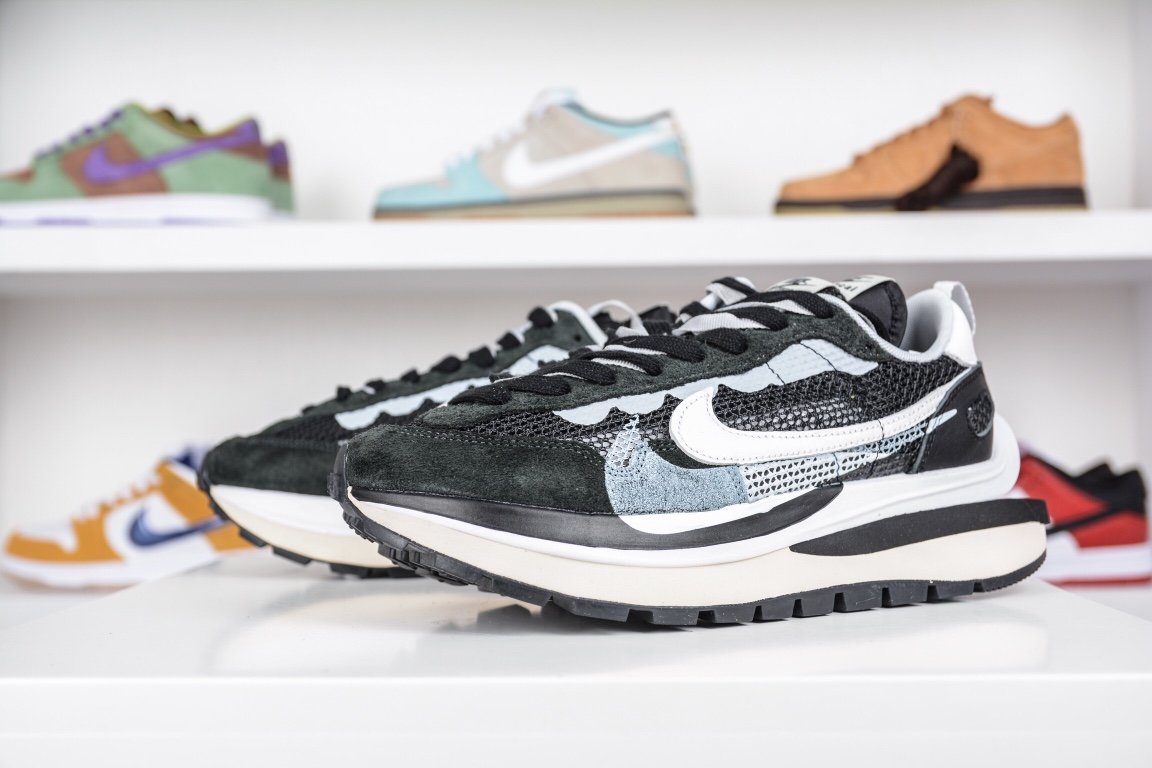 330  Sacai x Nike Vaporwaffle 3.0 黑白全码出货CV1363-001