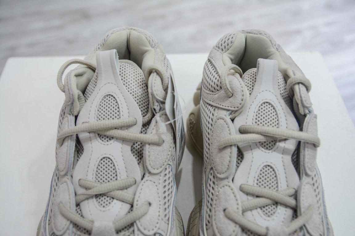 240 Adidas Yeezy 500 “Blush”灰白 DB2908