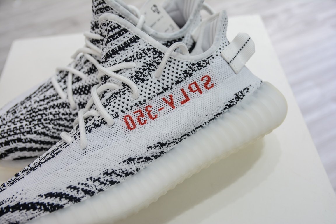 280 Yeezy 350v2 zebra 白斑马  CP9654