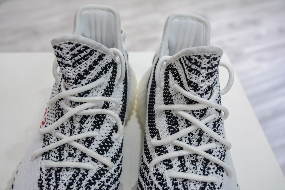 280 Yeezy 350v2 zebra 白斑马  CP9654