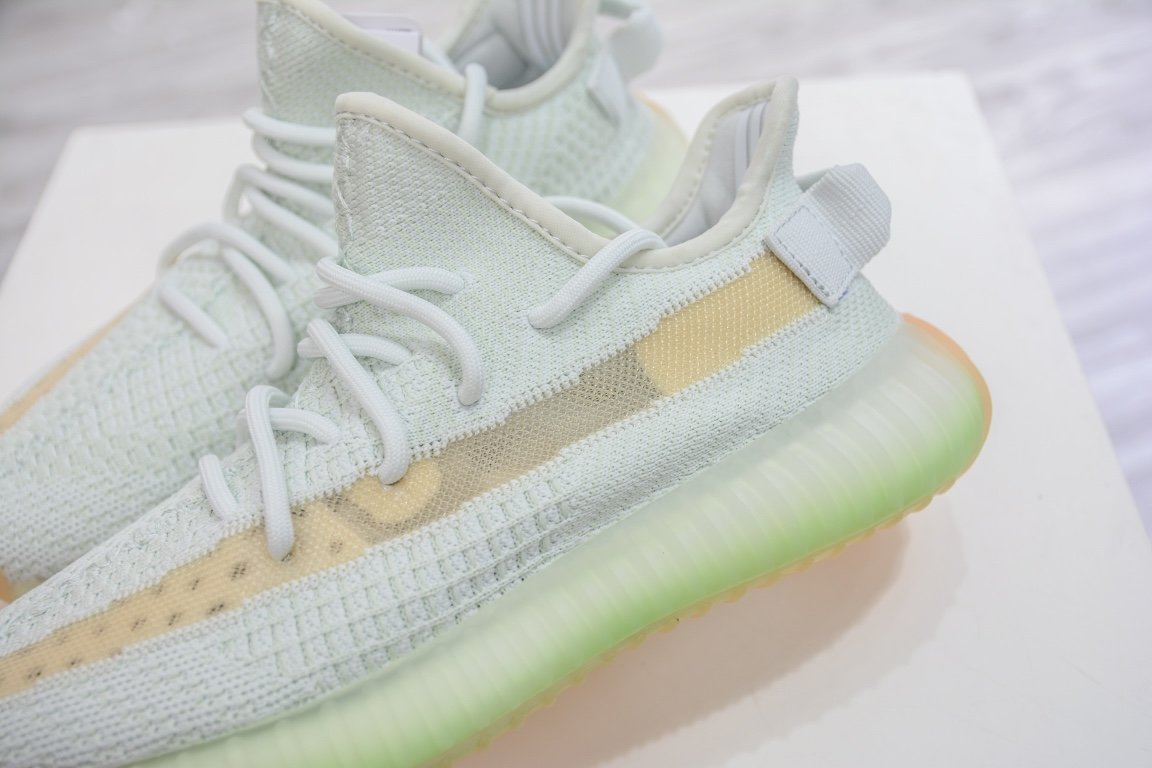 280 Yeezy 350v2 Hyperspace 亚洲限定  EG7491