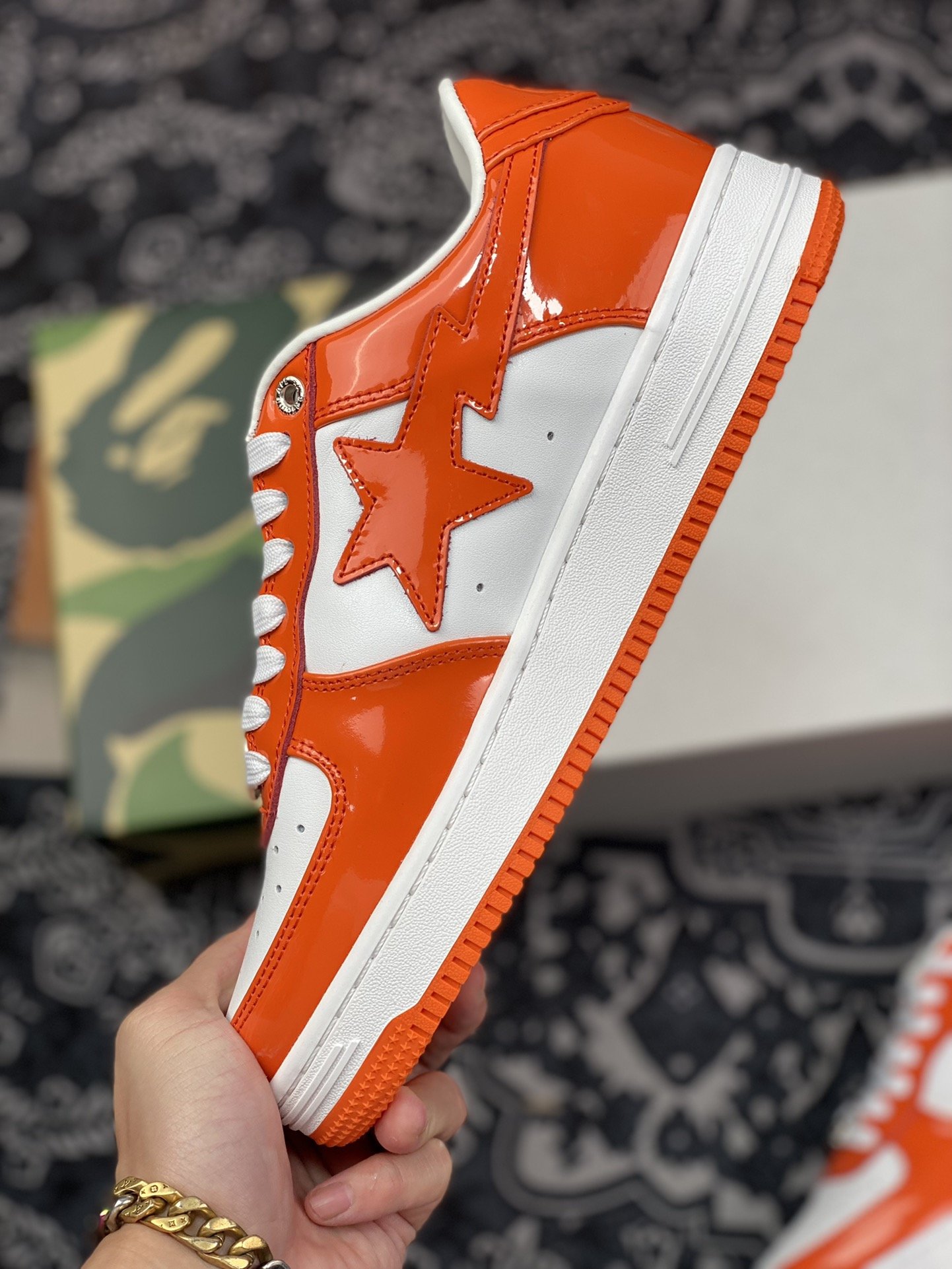 380 潮流教父nigo品牌 王源同款 Bape Sta “Tokyo” 白橙 OZXSH191002MH