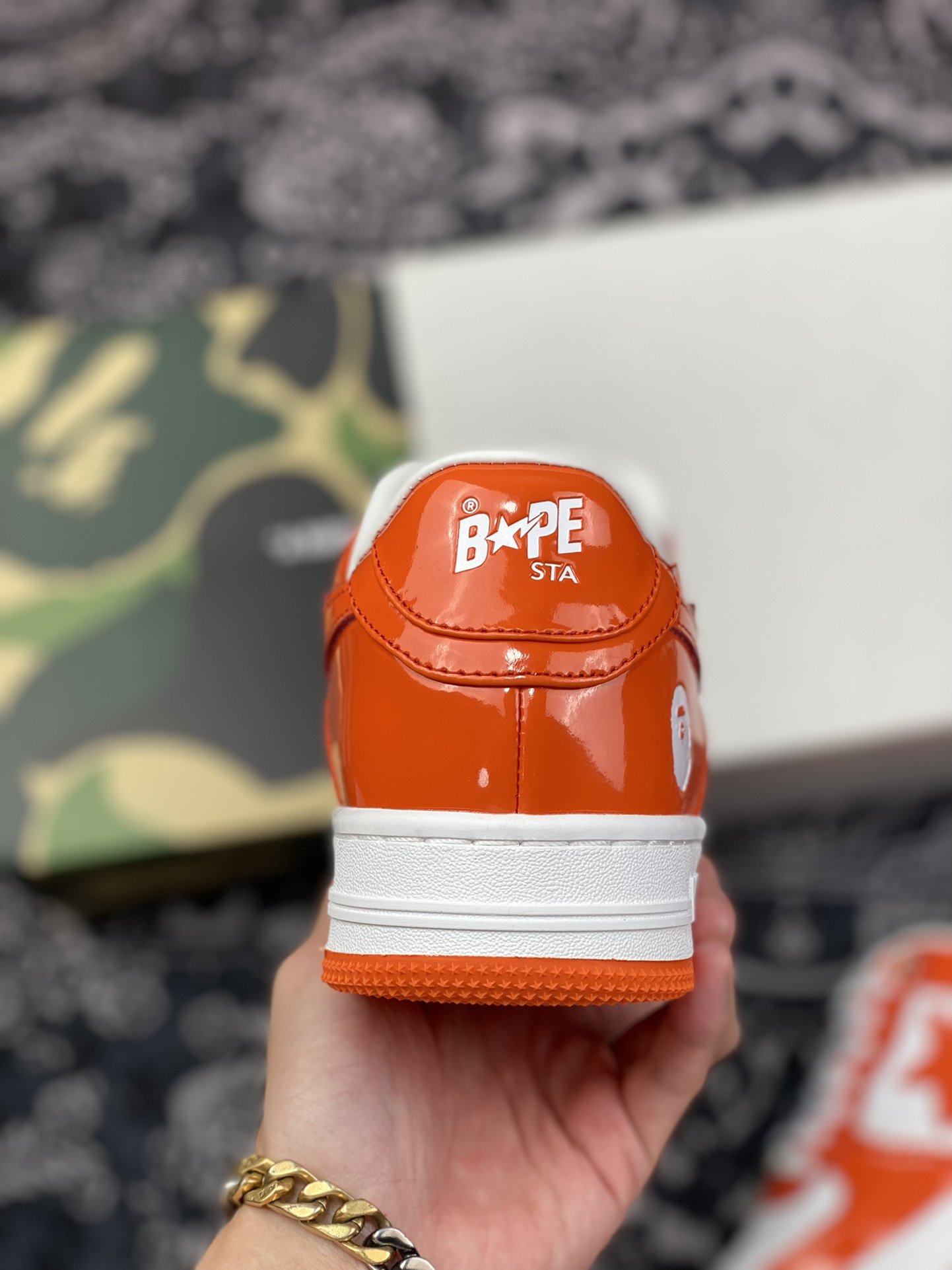 380 潮流教父nigo品牌 王源同款 Bape Sta “Tokyo” 白橙 OZXSH191002MH