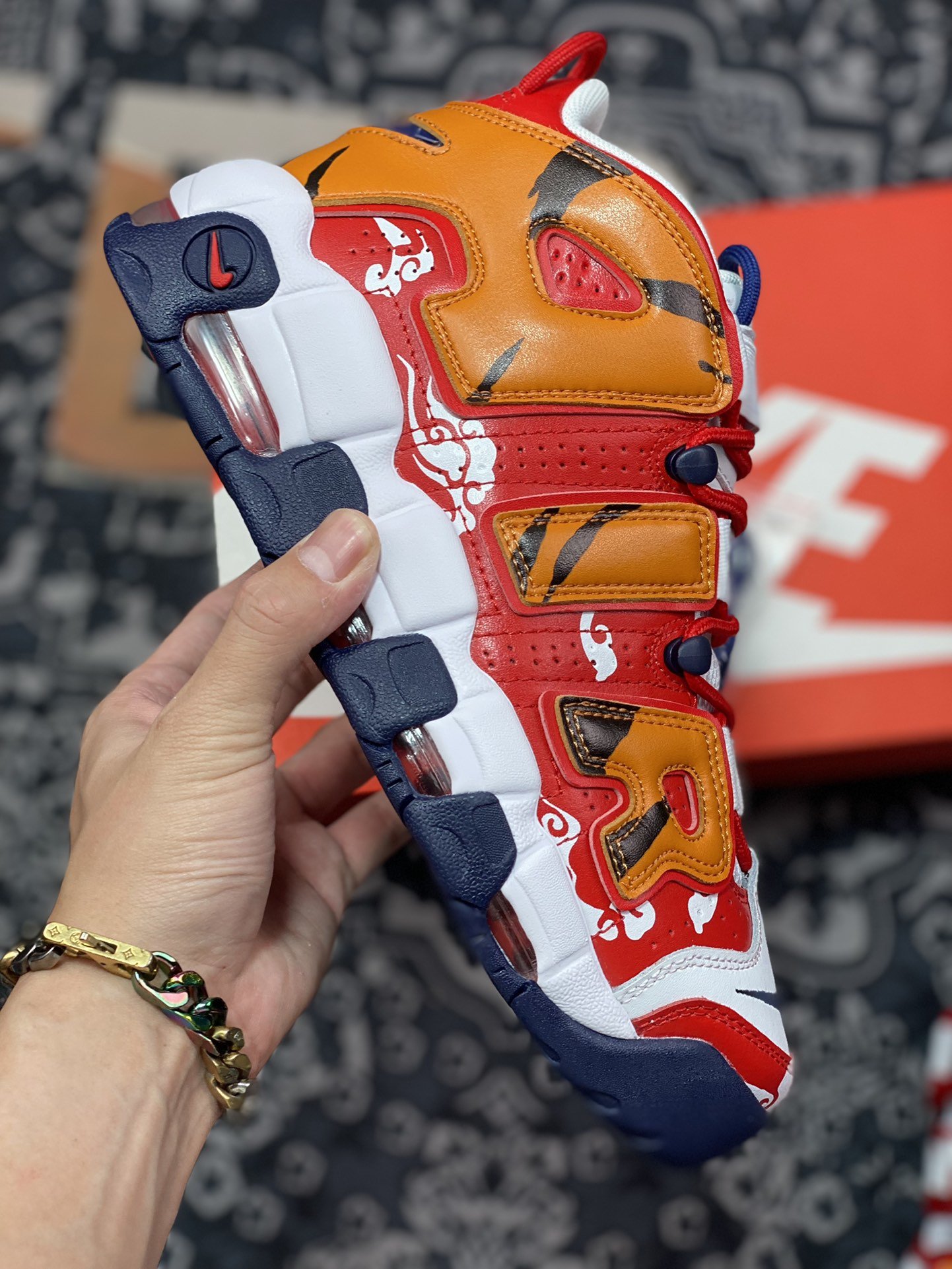 260 Nike Air More Uptempo OG外星人皮蓬全掌气垫篮球鞋  CZ7885-100