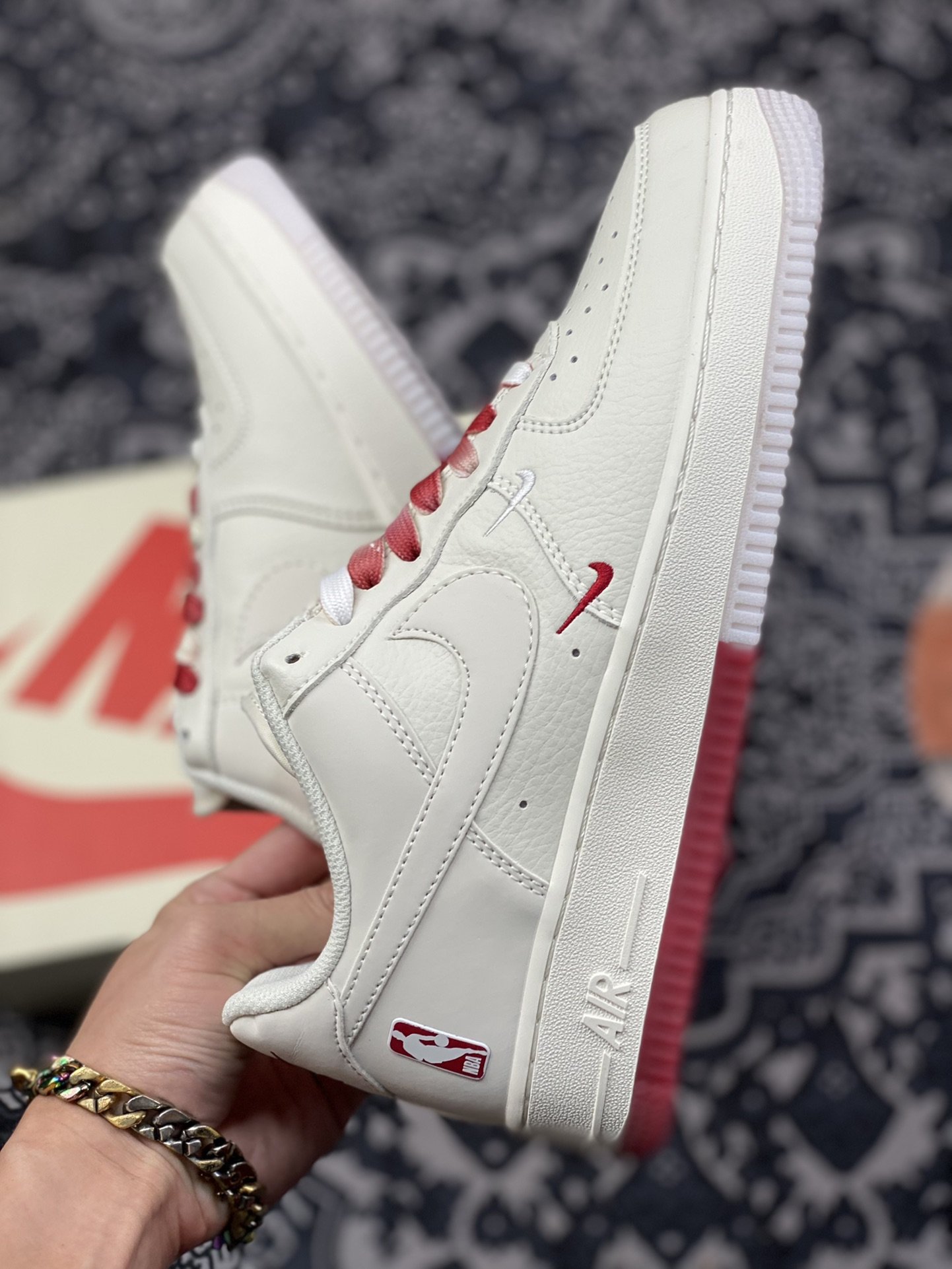 260 Nike Air Force 1’07 Low 串标白红渐变 NB8969-123