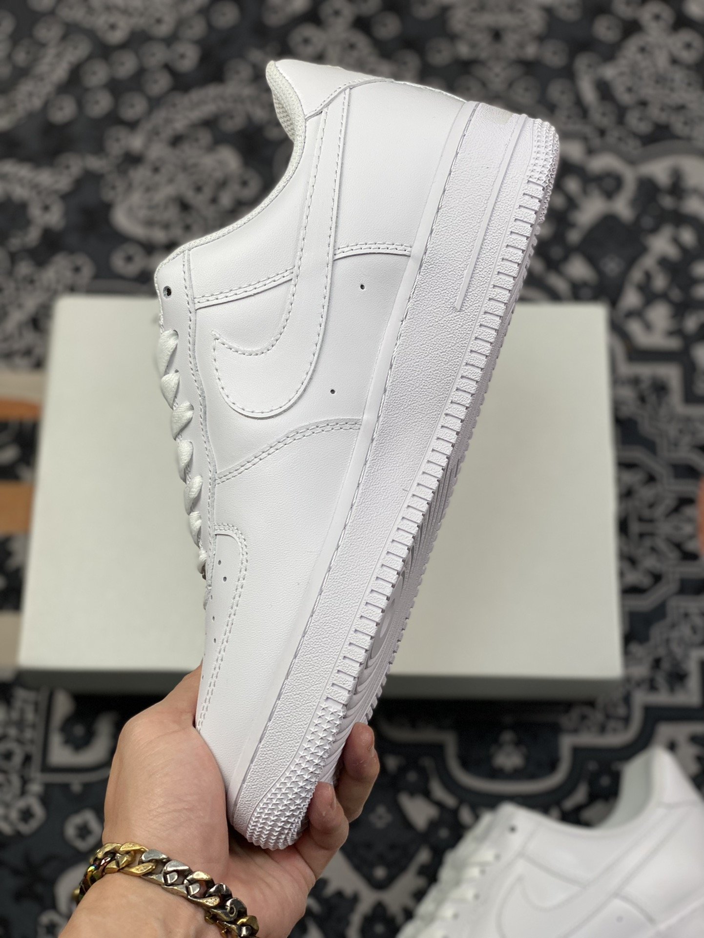 240 Nike Air Force 1 Low 纯白阴阳夜光 CW2288-111