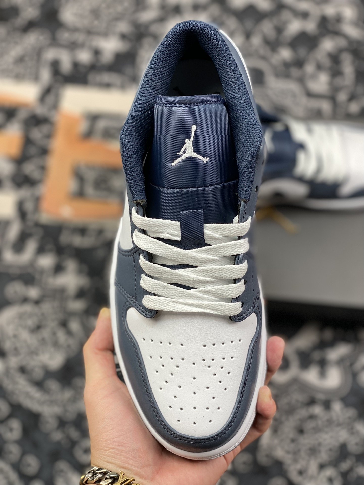 240 Air Jordan 1 Low 黑曜石低帮篮球鞋 553558-414